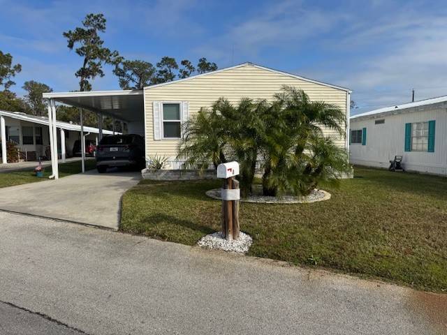 Winter Haven, FL Mobile Home for Sale located at 8 Captain Kidd Lane Shipp-reck Harbor Mobile Home